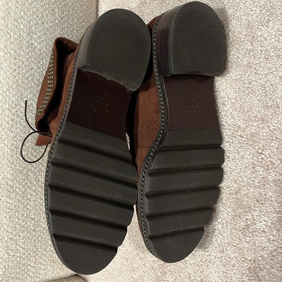 Stuart Weitzman SZ10 walnut suede bootie excellent condition - Picture 11 of 14